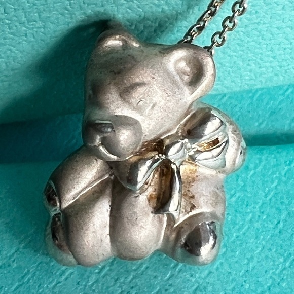 Tiffany and Co Silver Teddy Bear Necklace #925 with box dust bag & shopping bag - Picture 1 of 10